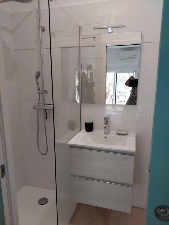 L'Etang Des Cigales Apartamento Uchaux Exterior foto