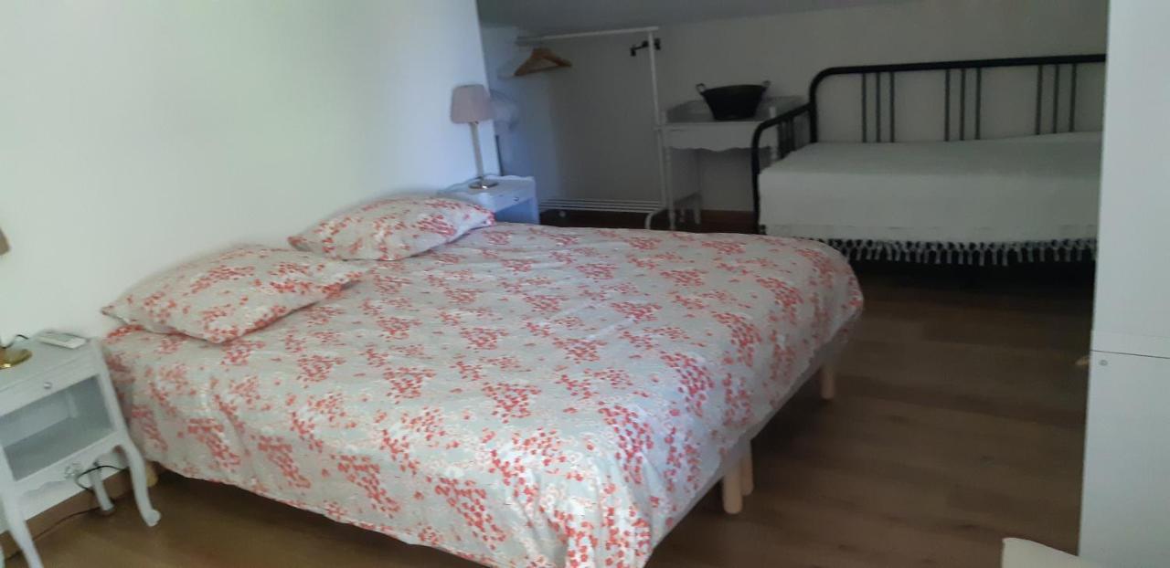 L'Etang Des Cigales Apartamento Uchaux Exterior foto
